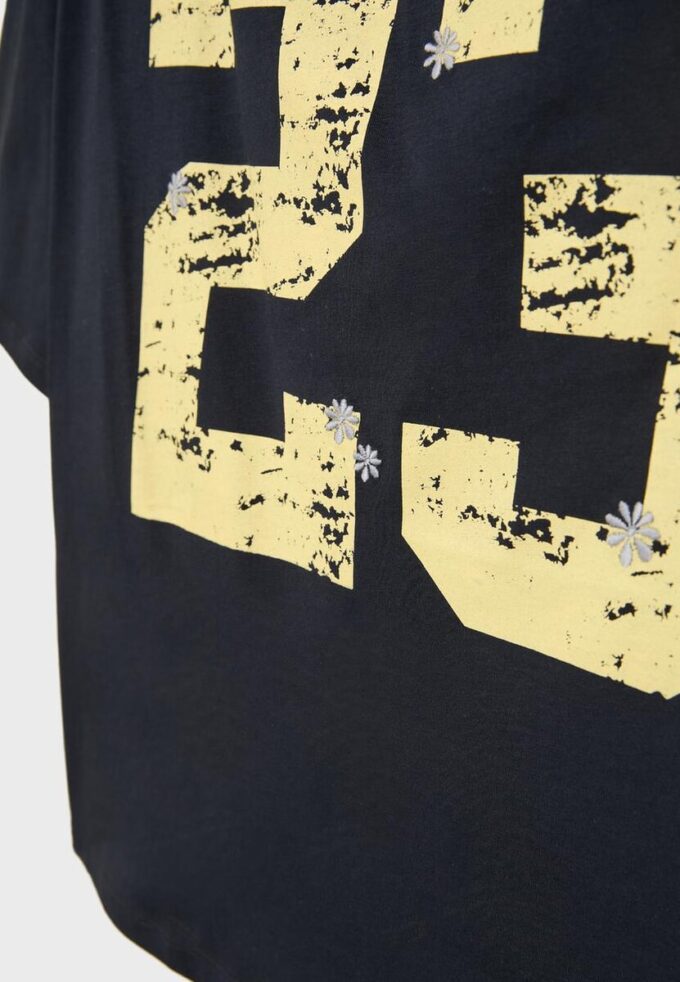 Camiseta de manga corta 23