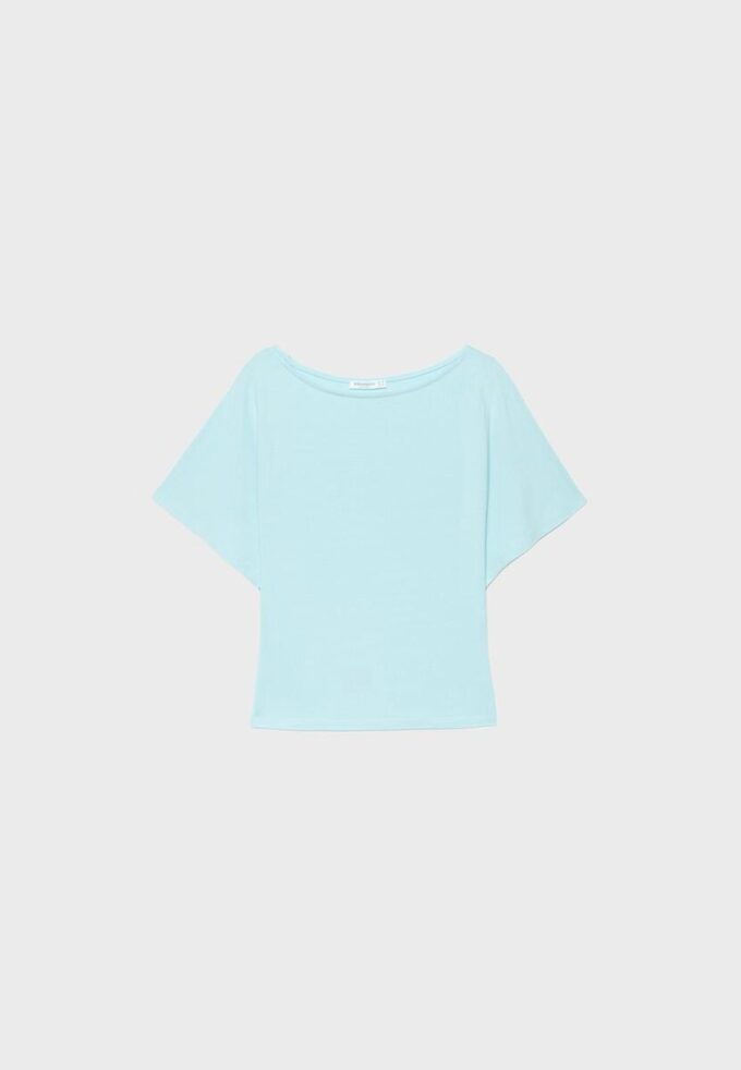 Camiseta de manga corta con cuello barco