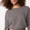 Camiseta de manga larga con cuello barco y faja a rayas Camiseta de manga larga con cuello barco y faja a rayas