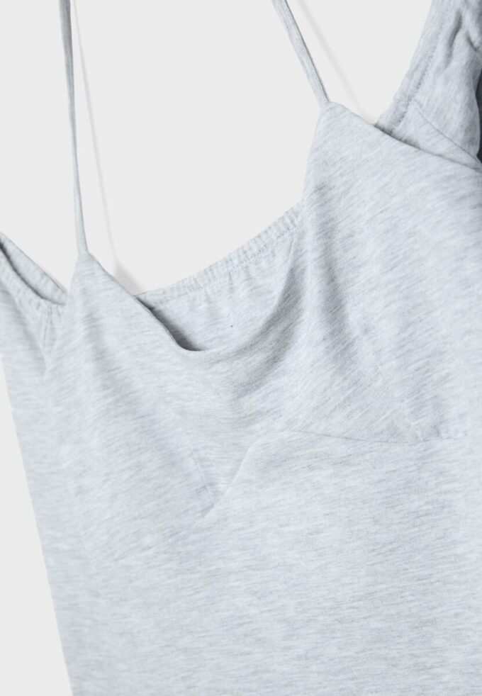 Camiseta de manga larga con cuello halter Camiseta de manga larga con cuello halter