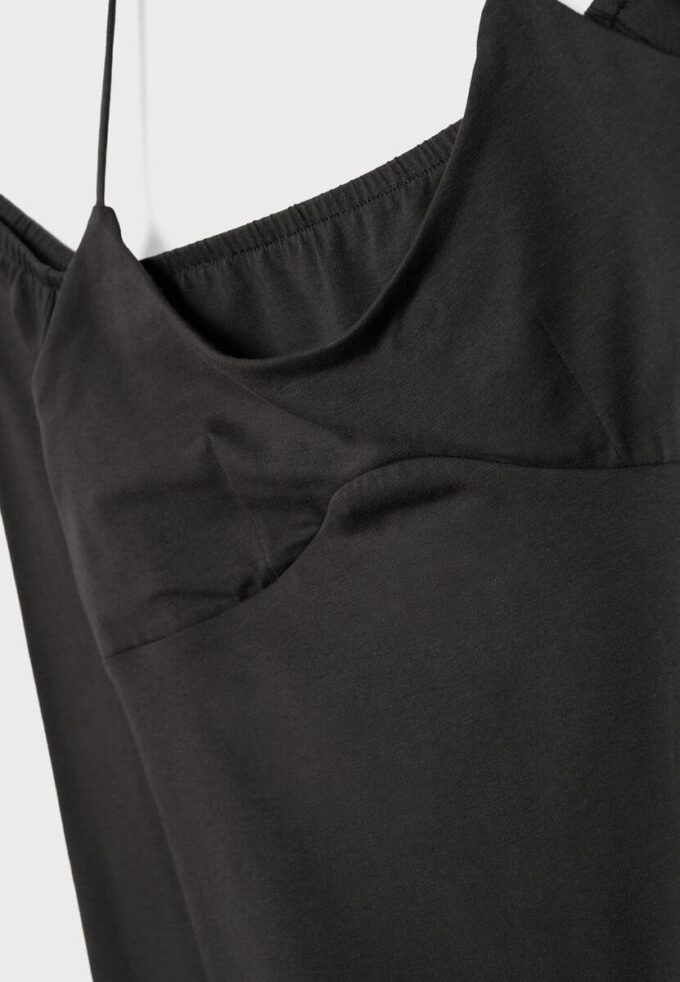 Camiseta de manga larga con cuello halter Camiseta de manga larga con cuello halter