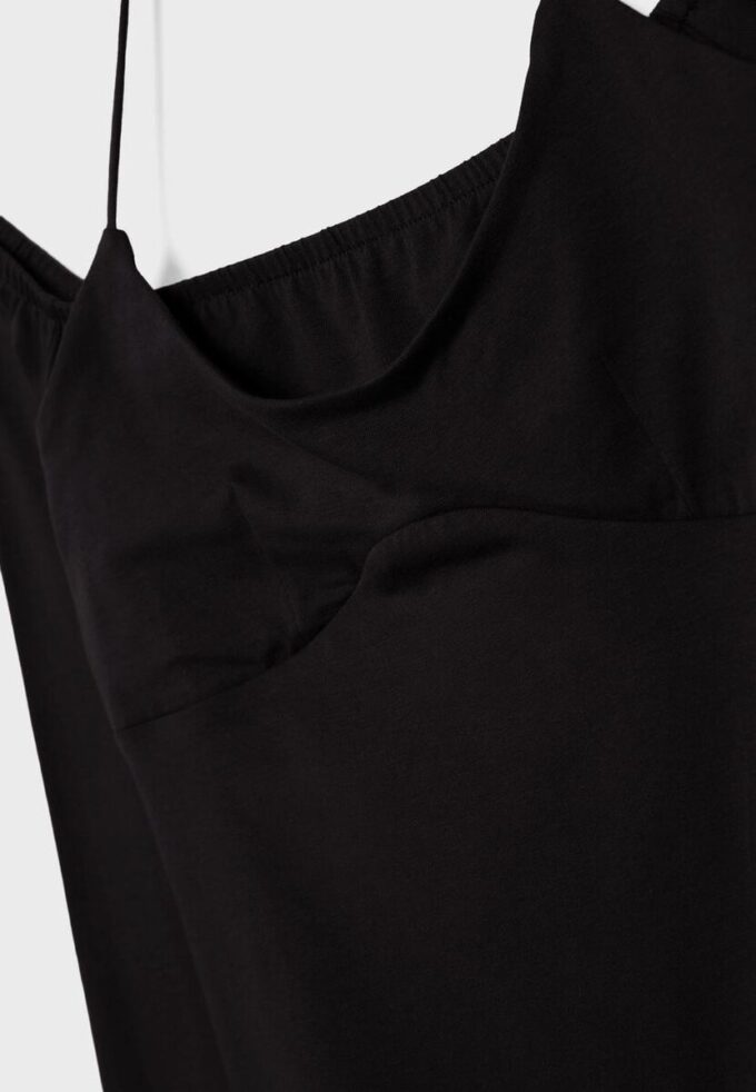 Camiseta de manga larga con cuello halter Camiseta de manga larga con cuello halter