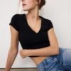 Camiseta de pantalón corto con cuello en V Camiseta de pantalón corto con cuello en V