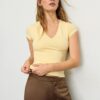 Camiseta de pantalón corto con cuello en V Camiseta de pantalón corto con cuello en V