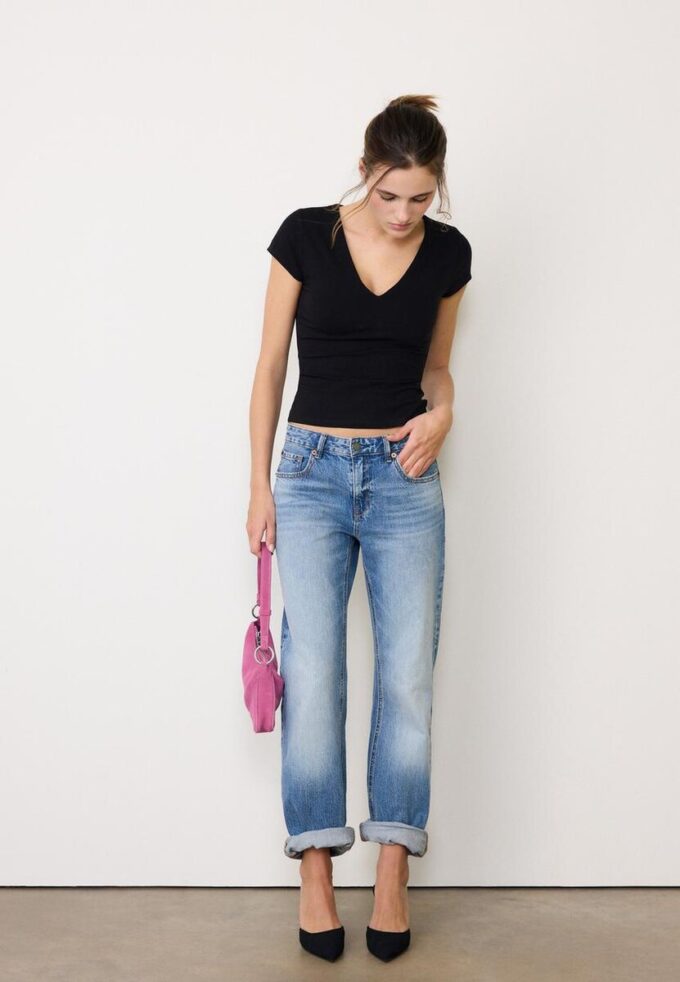 Camiseta de pantalón corto con cuello en V Camiseta de pantalón corto con cuello en V