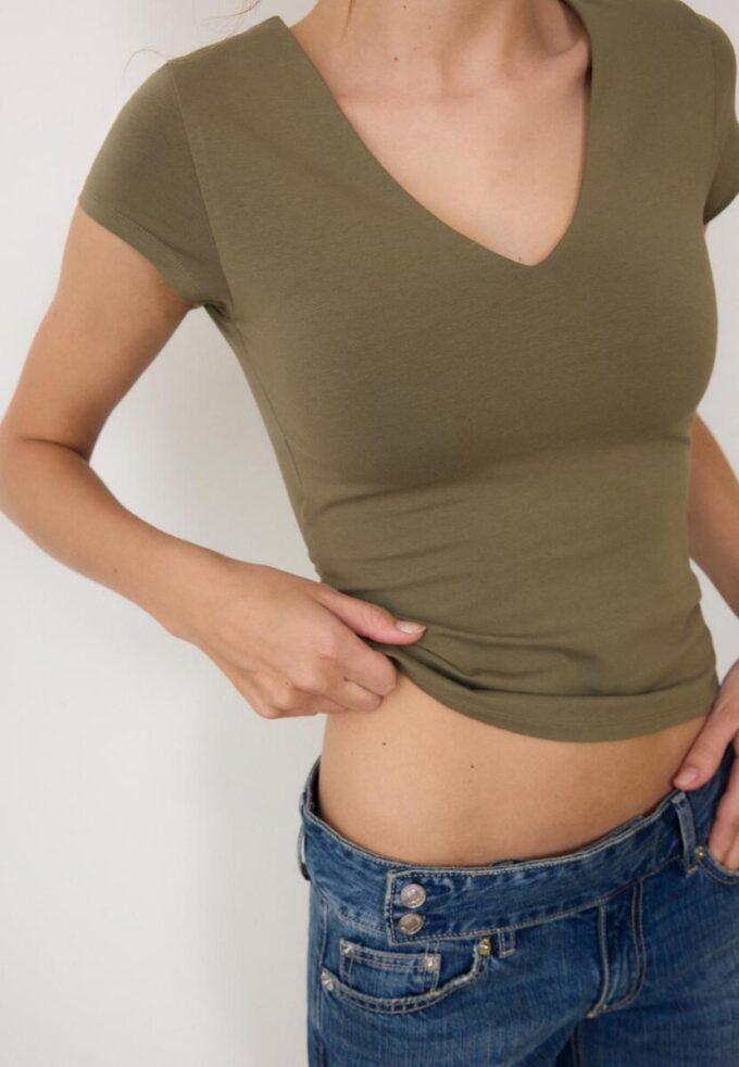 Camiseta de pantalón corto con cuello en V Camiseta de pantalón corto con cuello en V