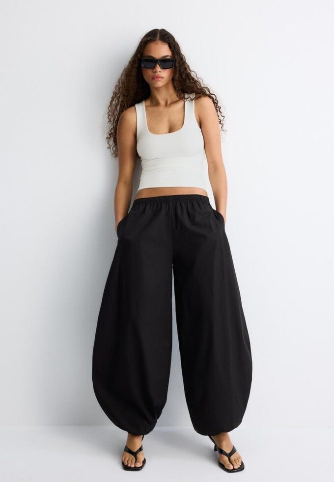 Camiseta de poliamida con tirantes anchos Camiseta de poliamida con tirantes anchos