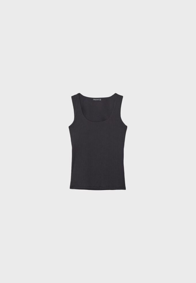 Camiseta de poliamida con tirantes anchos Camiseta de poliamida con tirantes anchos