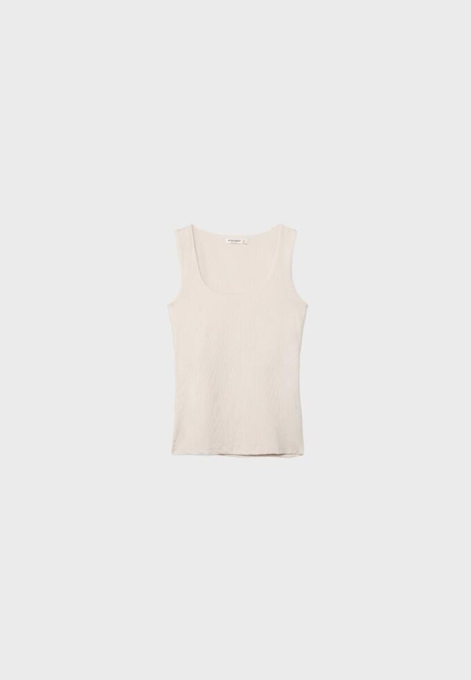 Camiseta de poliamida con tirantes anchos Camiseta de poliamida con tirantes anchos