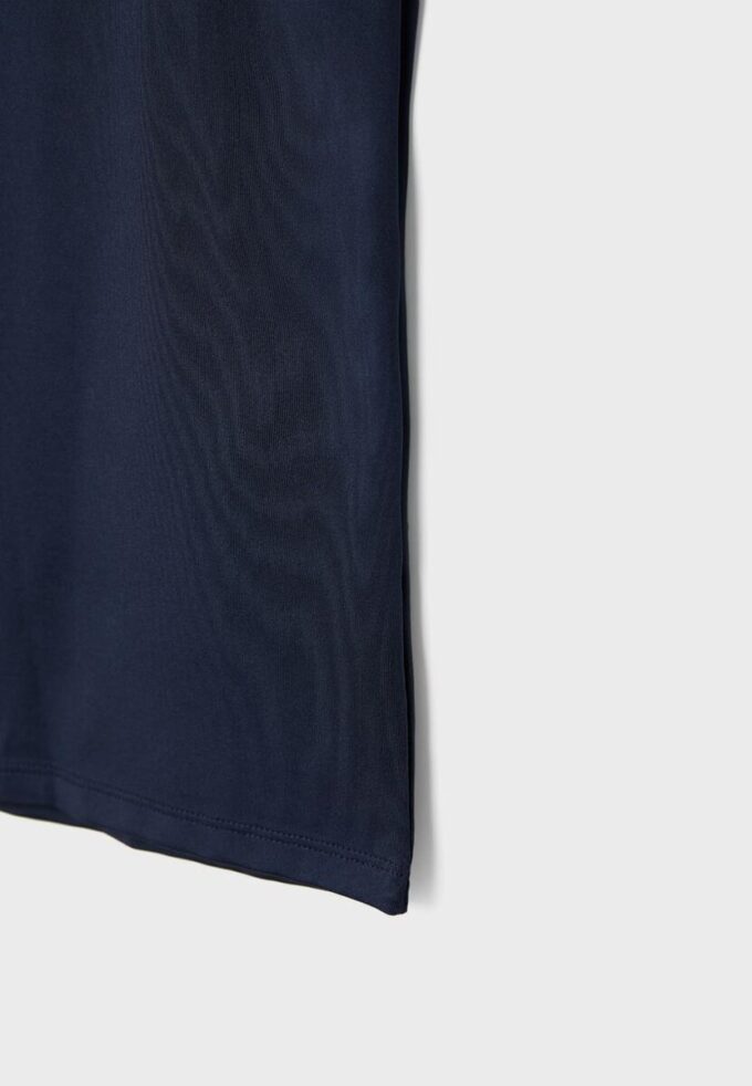 Camiseta de poliamida con tirantes anchos Camiseta de poliamida con tirantes anchos