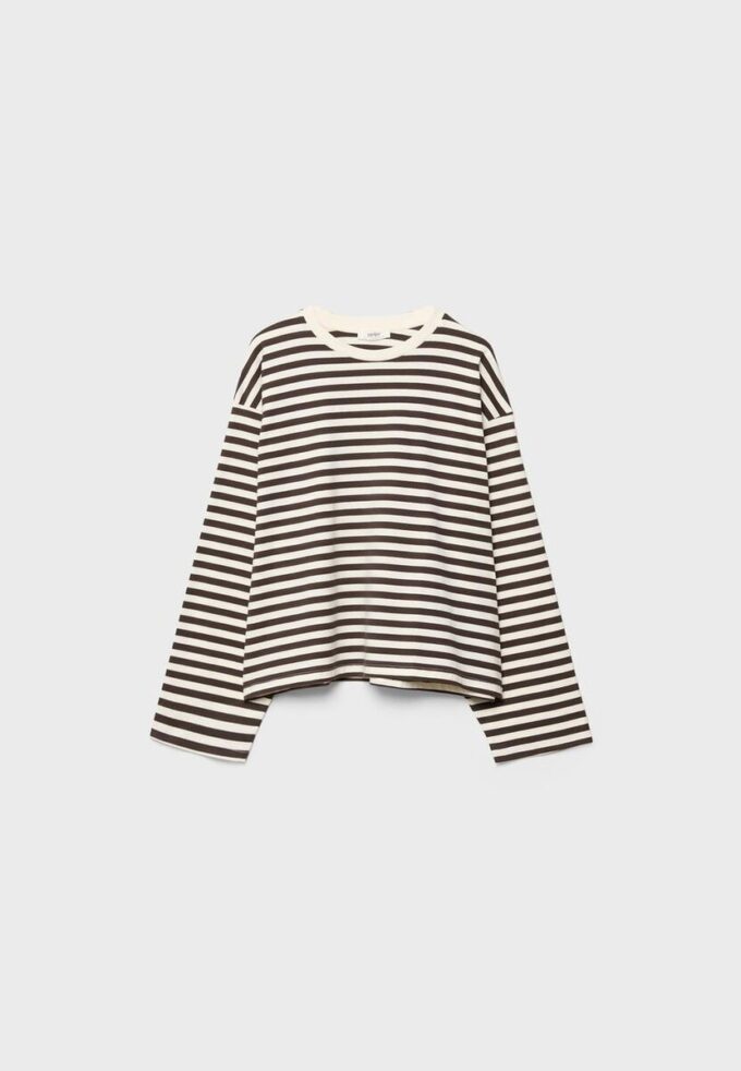 Camiseta oversize de manga larga a rayas Camiseta oversize de manga larga a rayas