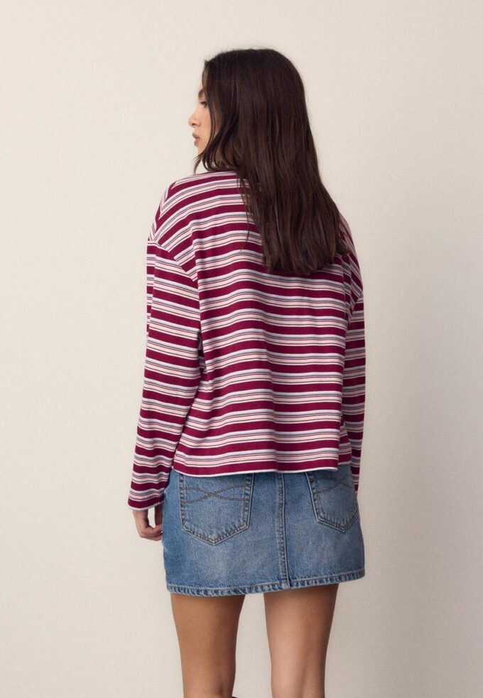 Camiseta oversize de manga larga a rayas Camiseta oversize de manga larga a rayas