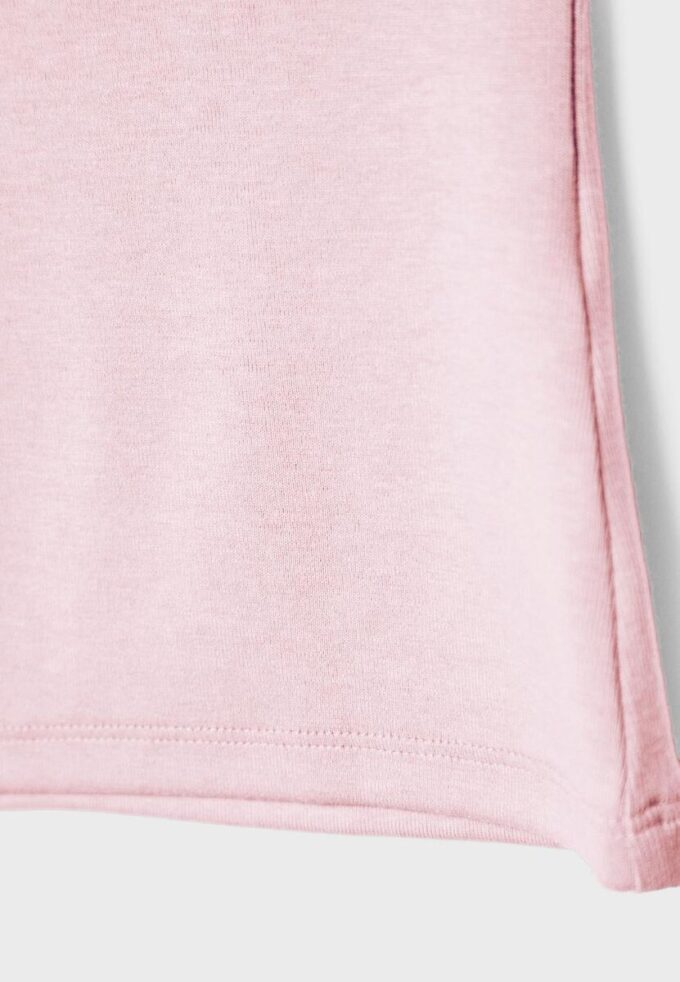 Camiseta sin mangas con cuello de embudo