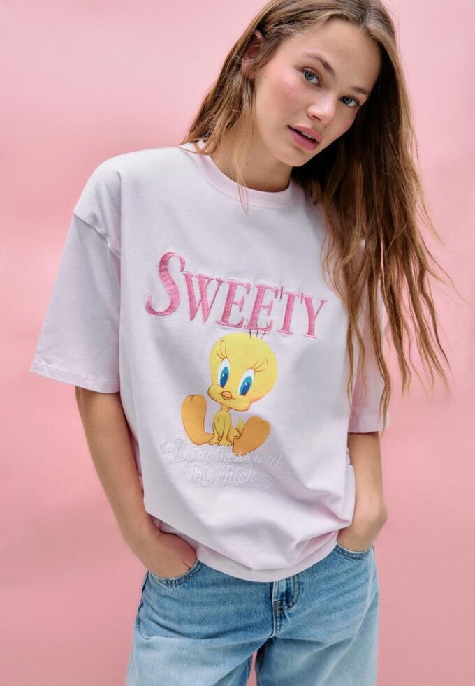 Camiseta Sweety de manga corta y cuello redondo Camiseta Sweety de manga corta y cuello redondo