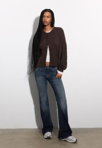 Cardigan de punto trenzado con botones