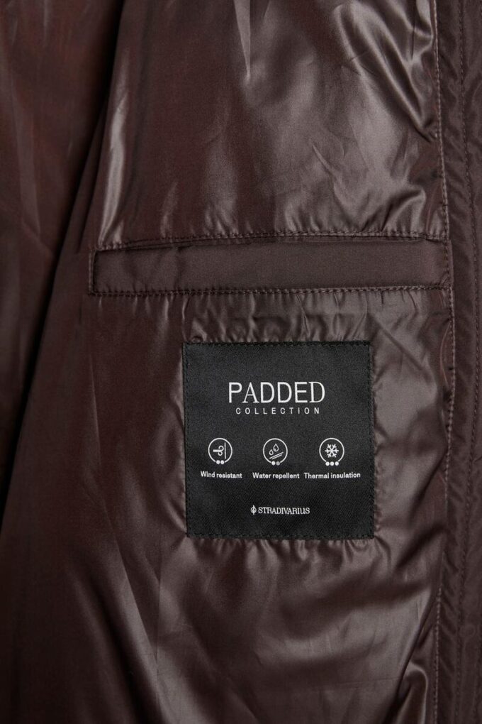 Chaqueta acolchada básica con capucha Chaqueta acolchada básica con capucha