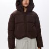 Chaqueta acolchada básica con capucha Chaqueta acolchada básica con capucha