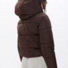 Chaqueta acolchada básica con capucha Chaqueta acolchada básica con capucha