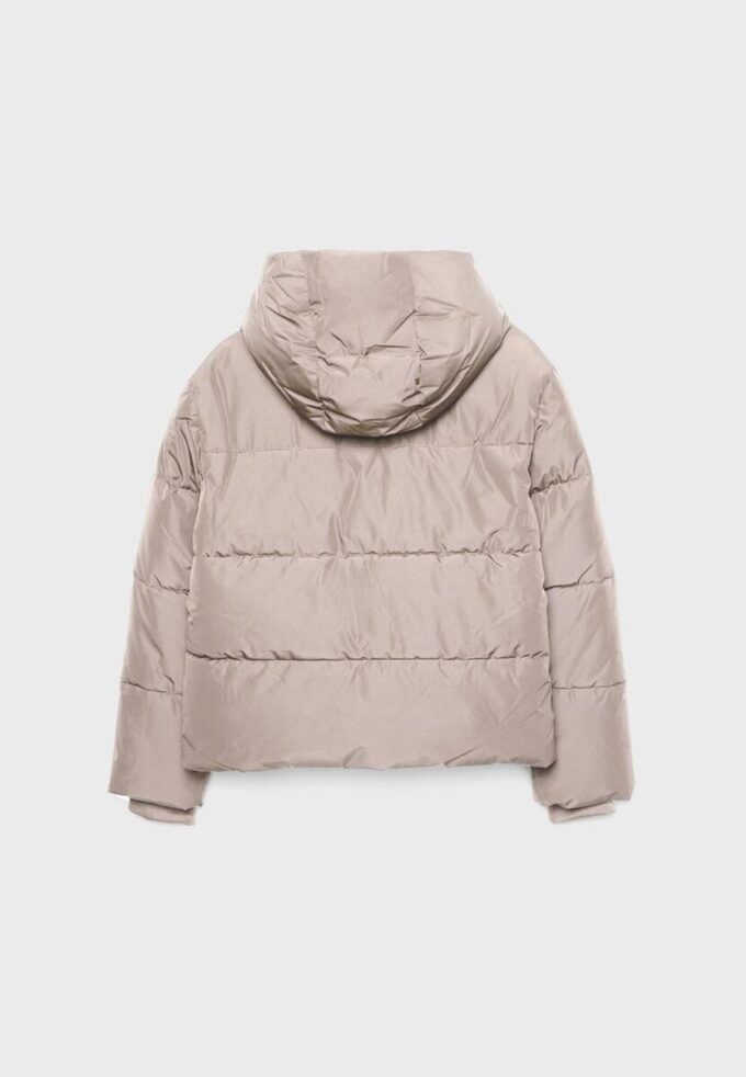 Chaqueta acolchada básica con capucha Chaqueta acolchada básica con capucha