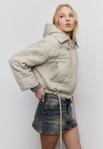 Chaqueta acolchada con capucha