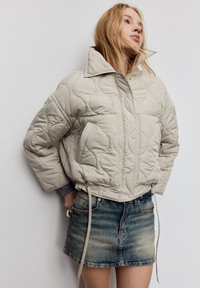 Chaqueta acolchada con capucha Chaqueta acolchada con capucha
