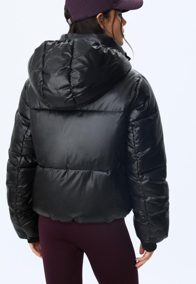 Chaqueta acolchada con capucha metalizada Chaqueta acolchada con capucha metalizada