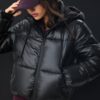 Chaqueta acolchada con capucha metalizada Chaqueta acolchada con capucha metalizada