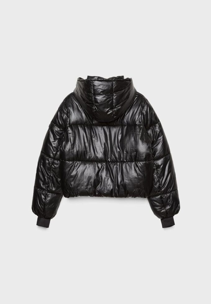 Chaqueta acolchada con capucha metalizada Chaqueta acolchada con capucha metalizada