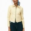 Chaqueta ajustada con efecto piel Chaqueta ajustada con efecto piel