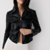 Chaqueta ajustada con efecto piel Chaqueta ajustada con efecto piel
