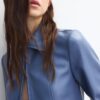 Chaqueta ajustada con efecto piel Chaqueta ajustada con efecto piel