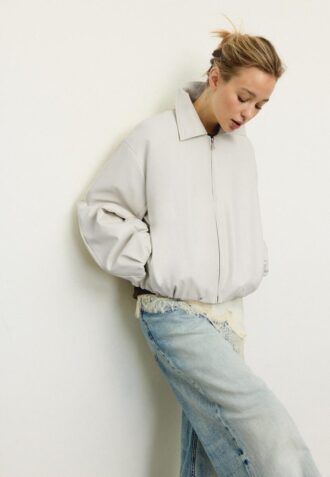 Chaqueta bomber acolchada con efecto piel