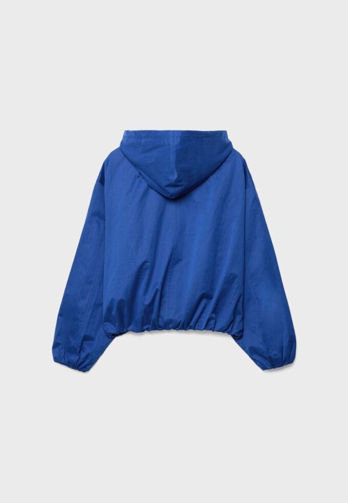 Chaqueta con capucha de nylon Chaqueta con capucha de nylon
