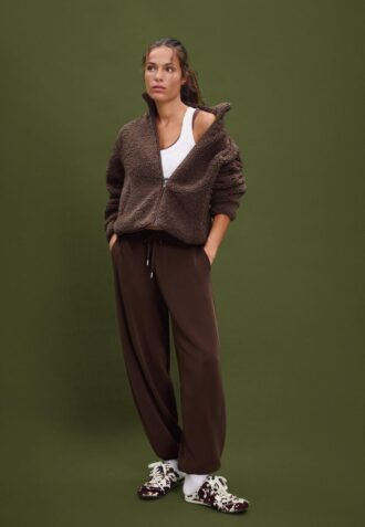 Chaqueta con cremallera y forro de imitación de piel de oveja