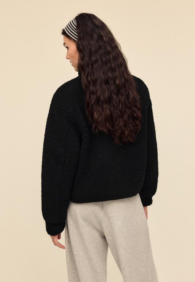 Chaqueta con cremallera y forro de imitación de piel de oveja Chaqueta con cremallera y forro de imitación de piel de oveja