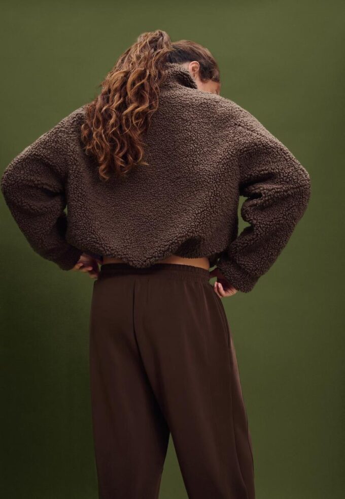 Chaqueta con cremallera y forro de imitación de piel de oveja Chaqueta con cremallera y forro de imitación de piel de oveja