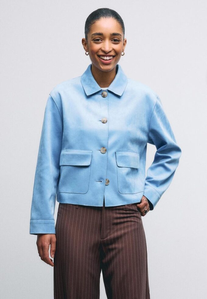 Chaqueta de ante sintético con bolsillos Chaqueta de ante sintético con bolsillos