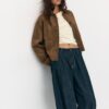 Chaqueta de ante sintético con bolsillos Chaqueta de ante sintético con bolsillos