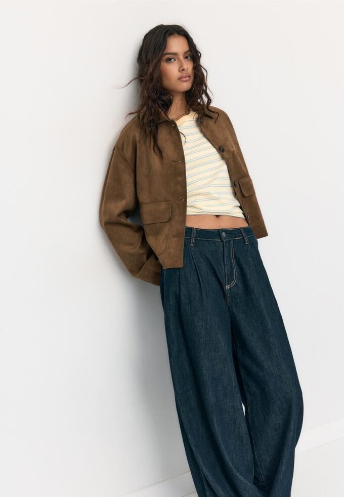 Chaqueta de ante sintético con bolsillos Chaqueta de ante sintético con bolsillos