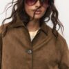 Chaqueta de ante sintético con bolsillos Chaqueta de ante sintético con bolsillos