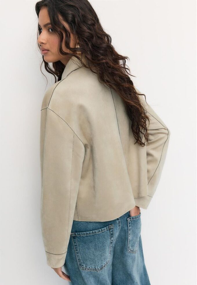 Chaqueta de ante sintético con bolsillos Chaqueta de ante sintético con bolsillos