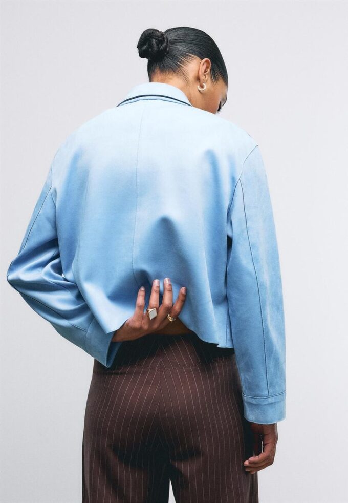 Chaqueta de ante sintético con bolsillos Chaqueta de ante sintético con bolsillos