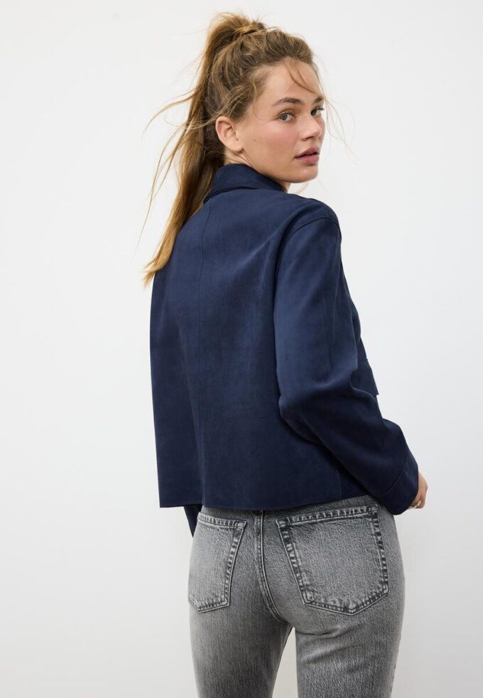 Chaqueta de ante sintético con bolsillos Chaqueta de ante sintético con bolsillos