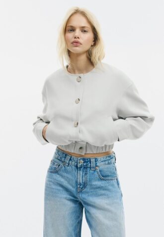 Chaqueta de cuello redondo con mangas abullonadas