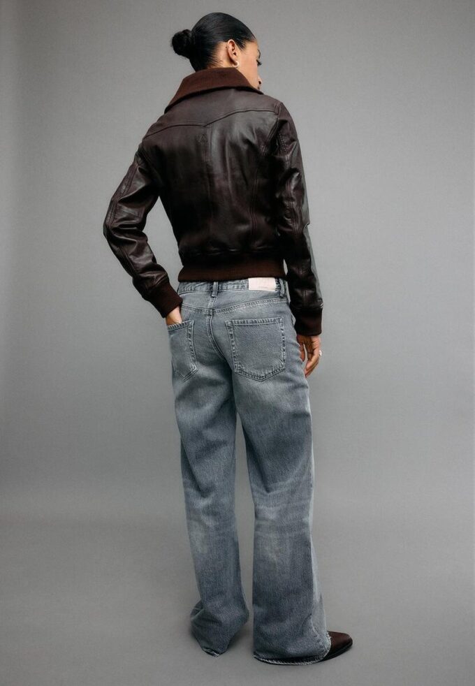 Chaqueta de piel acanalada Chaqueta de piel acanalada