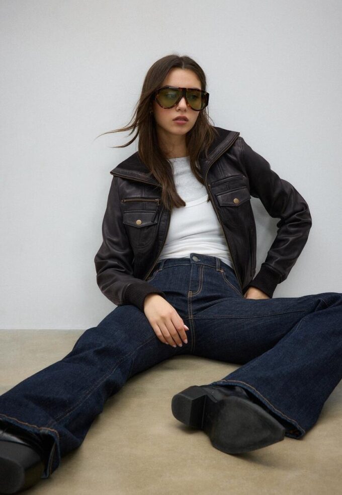 Chaqueta de piel combinada con canalé Chaqueta de piel combinada con canalé