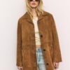 Chaqueta de piel con bolsillos Chaqueta de piel con bolsillos