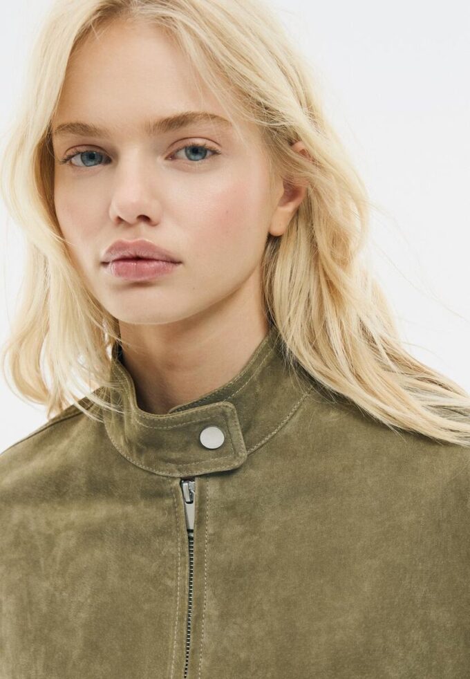 Chaqueta de piel con bolsillos Chaqueta de piel con bolsillos
