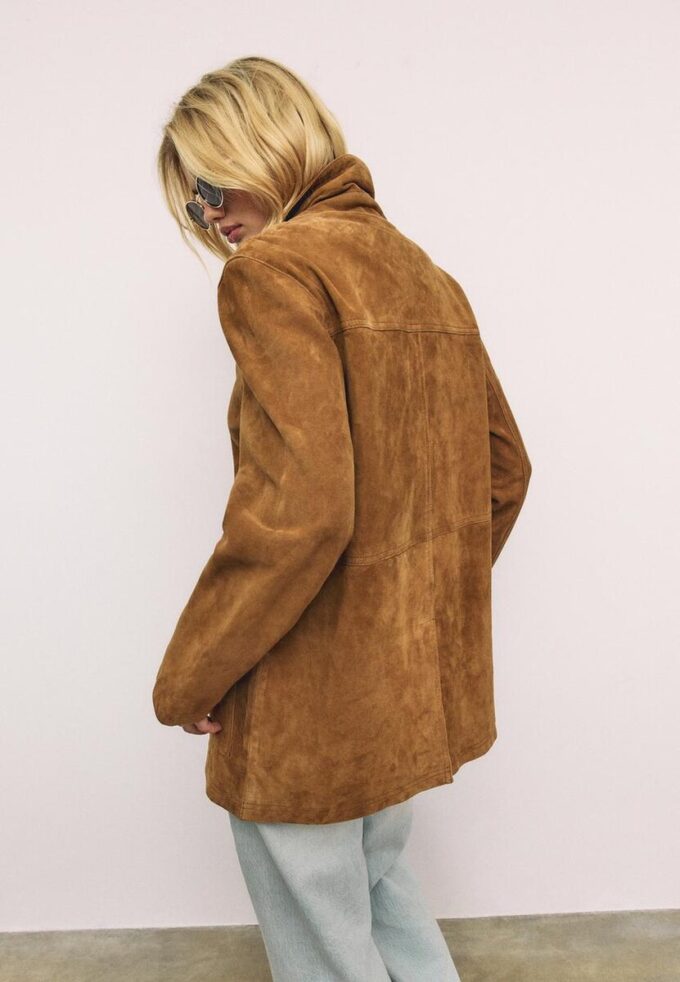 Chaqueta de piel con bolsillos Chaqueta de piel con bolsillos