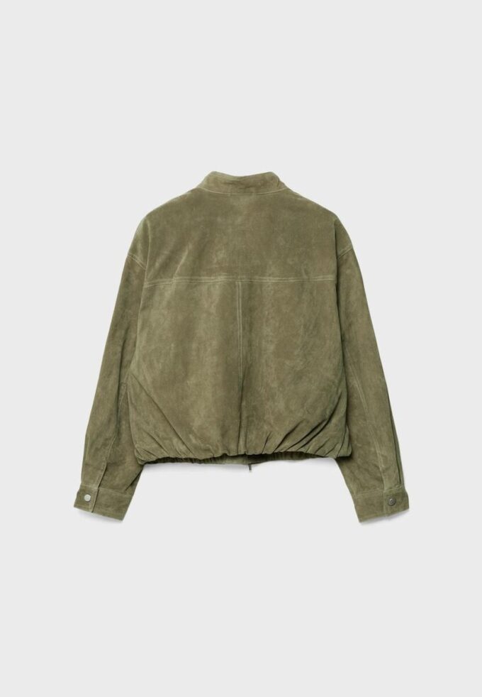 Chaqueta de piel con bolsillos Chaqueta de piel con bolsillos